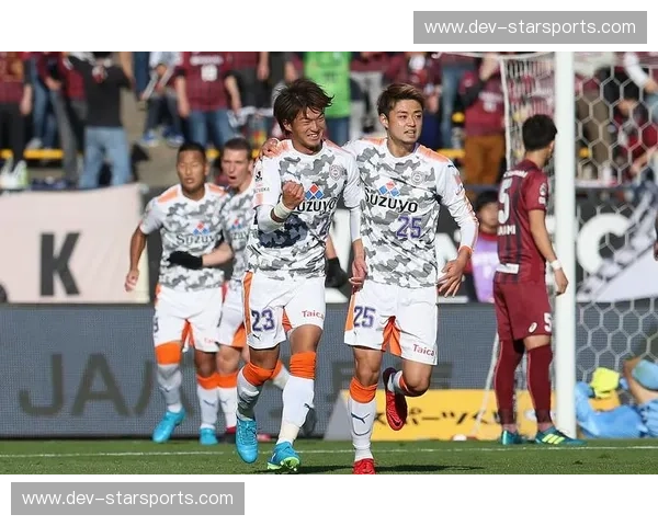 蓝红交织的绿茵博弈：磐田喜悦vs东京FC，一场关于传统与现代的巅峰较量