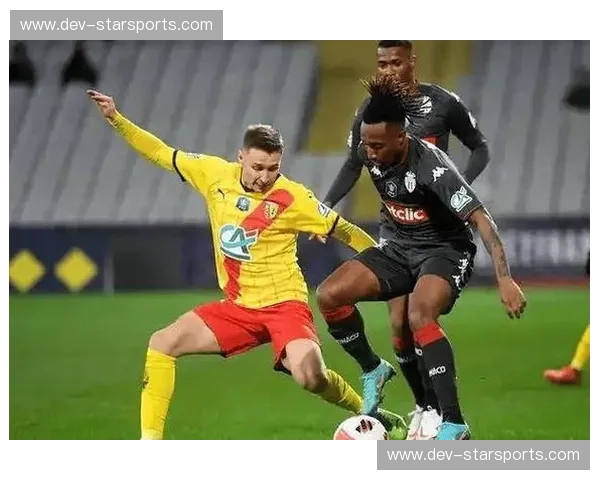 朗斯vs勒阿弗尔：法甲赛场上的两抹亮色，足球的激情与荣耀在此碰撞